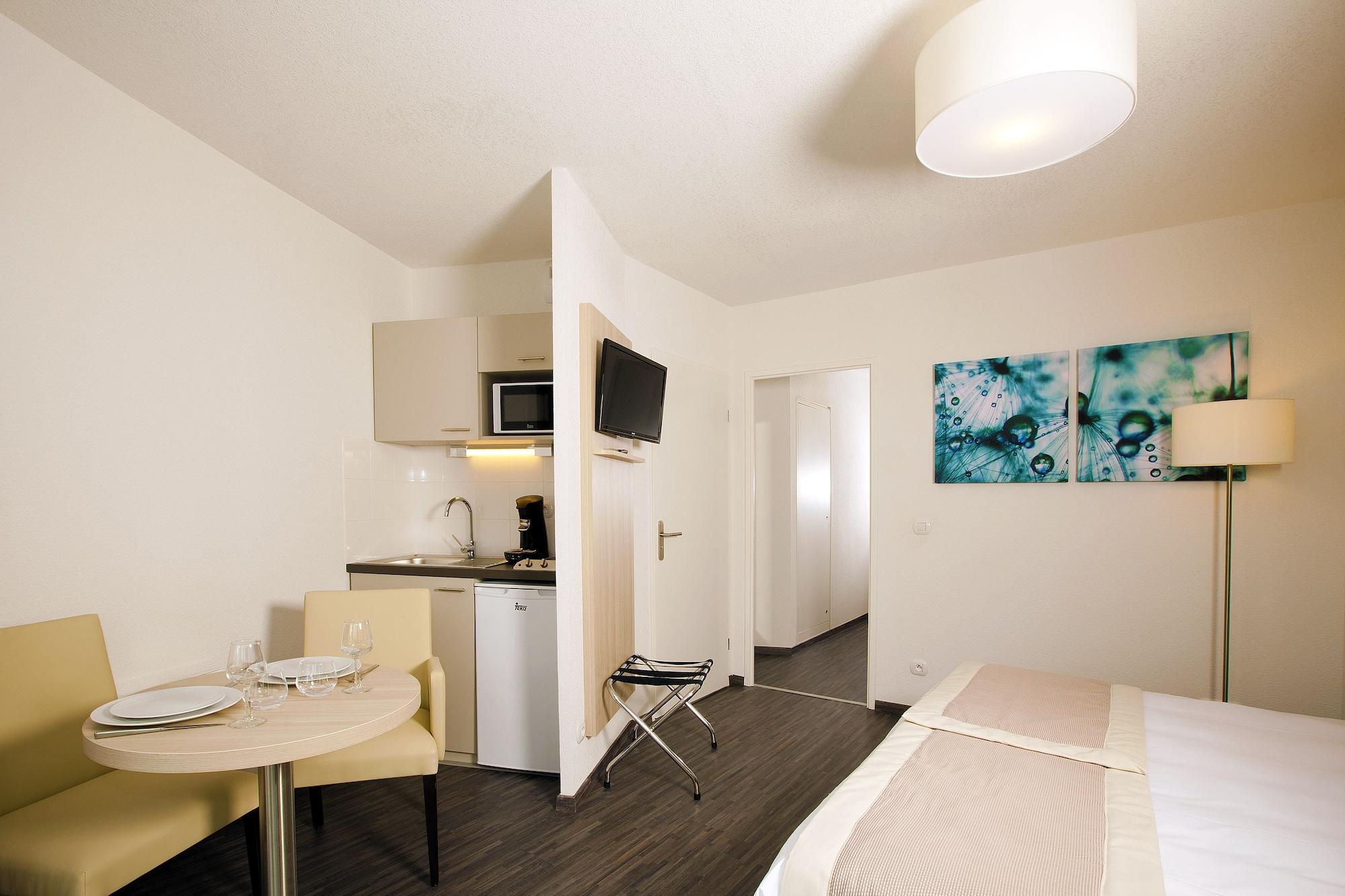 Residhome Neuilly Bords De Marne Екстер'єр фото