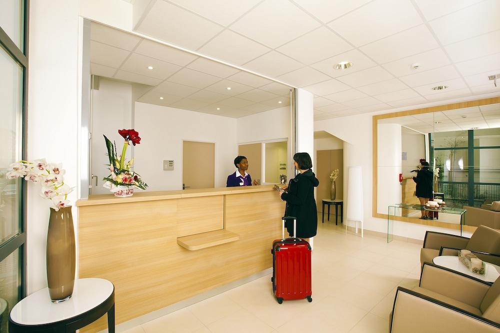 Residhome Neuilly Bords De Marne Екстер'єр фото