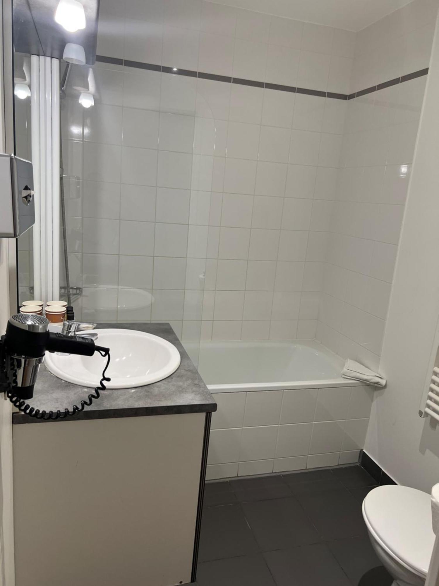 Residhome Neuilly Bords De Marne Екстер'єр фото